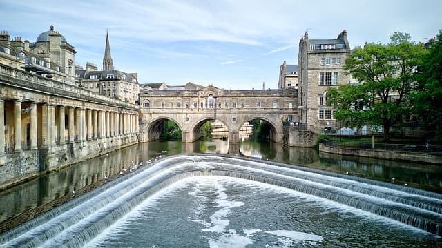 where to go for valentine's day in UK
